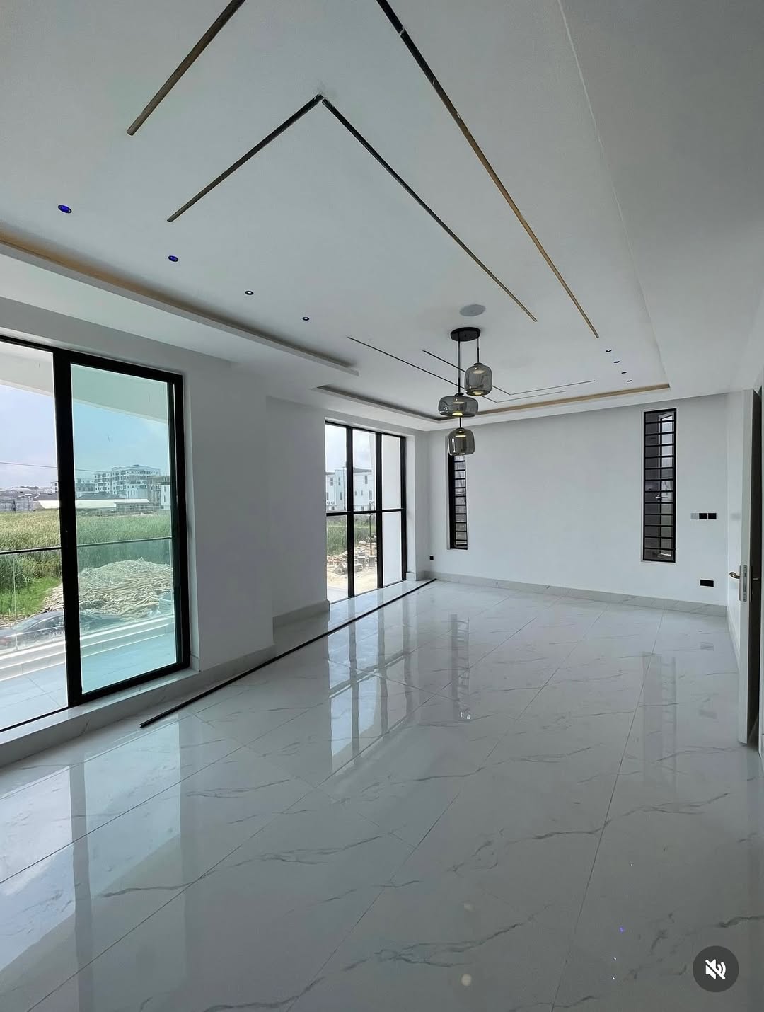 Lekki’s Ultimate 5-Bedroom Estate Oasis with Pool & Cinema