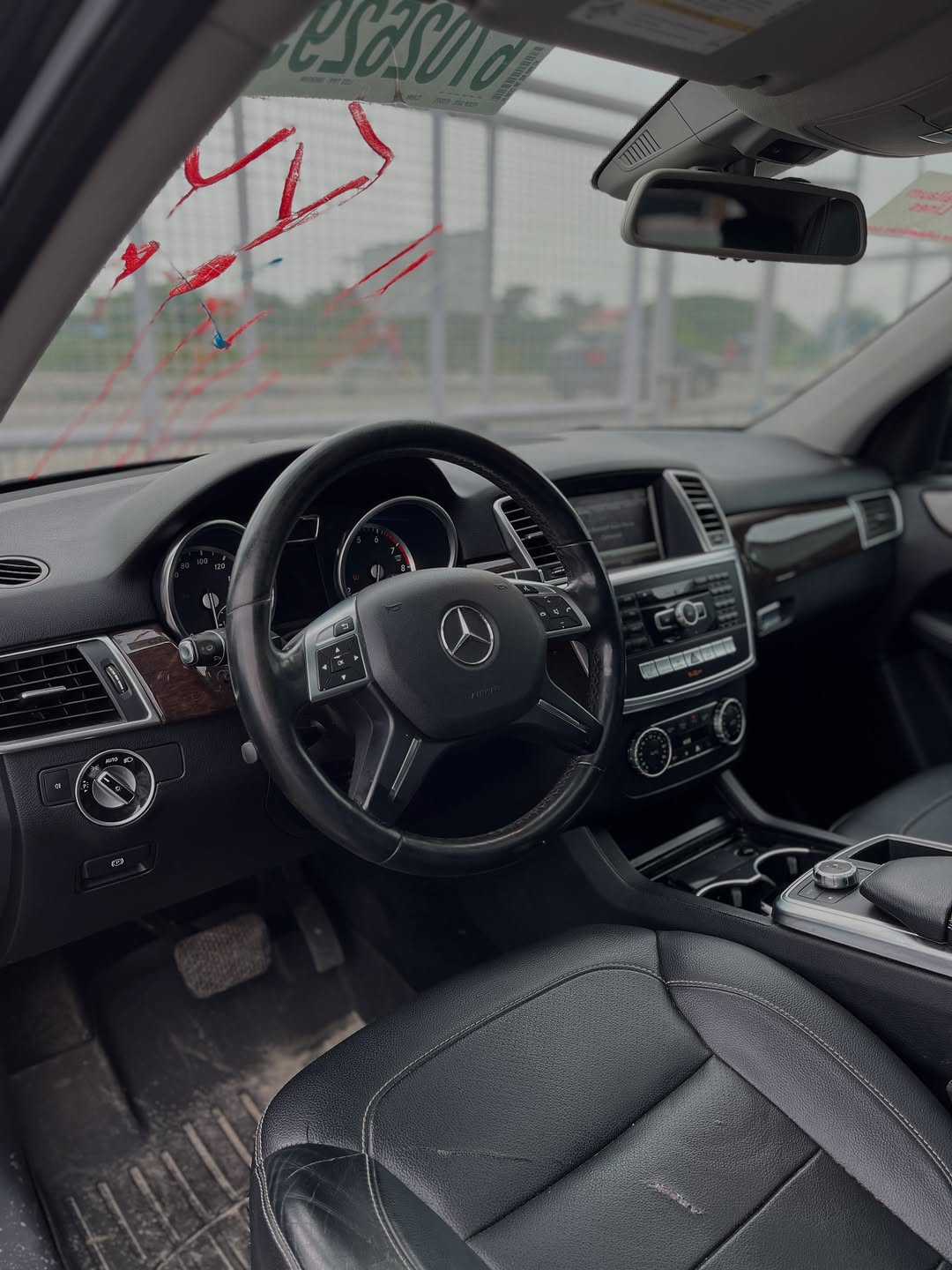 2014 Mercedes ML350: Accident-Free Luxury SUV