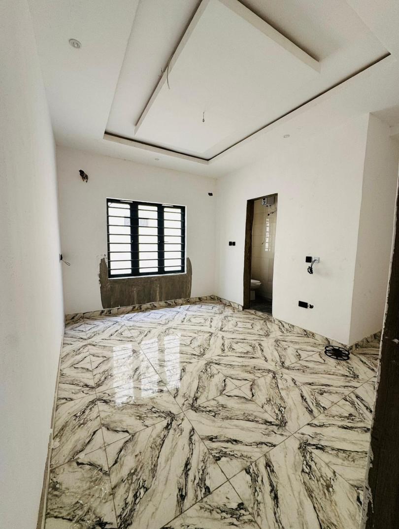 Exquisite 5-Bedroom Duplex in Ogudu GRA with BQ