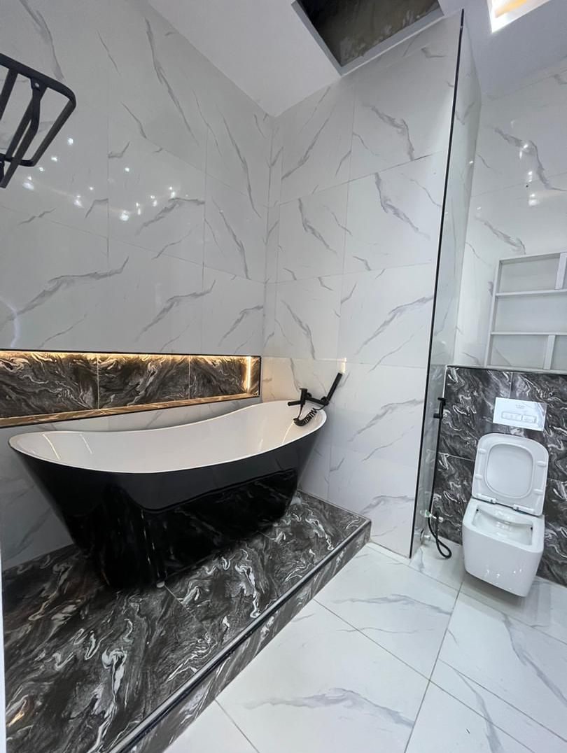 Lekki’s Finest: 4BR Smart Home in Secure Estate