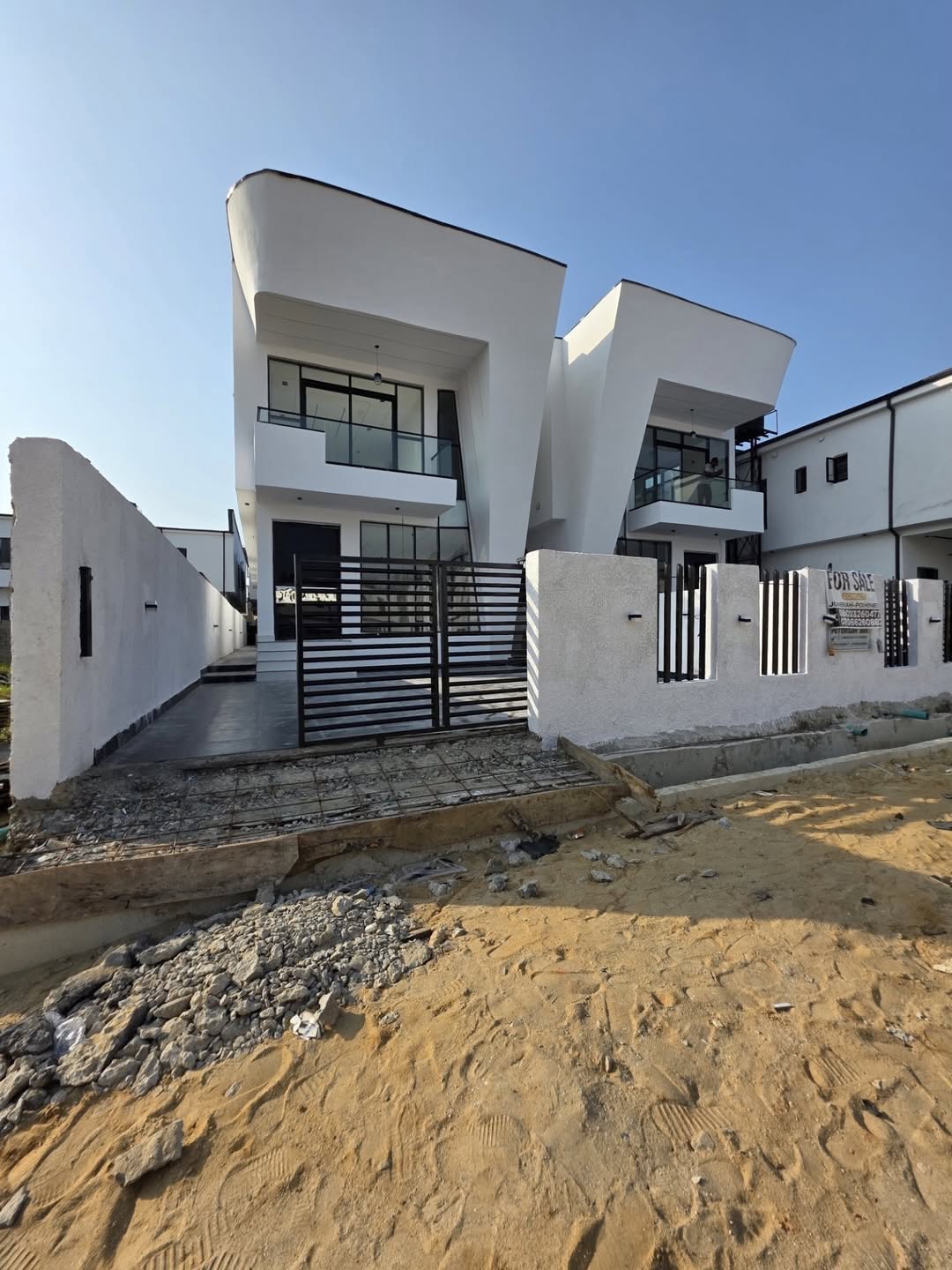 Lagos Luxury: 5-Bed Duplex with Private Pool & BQ