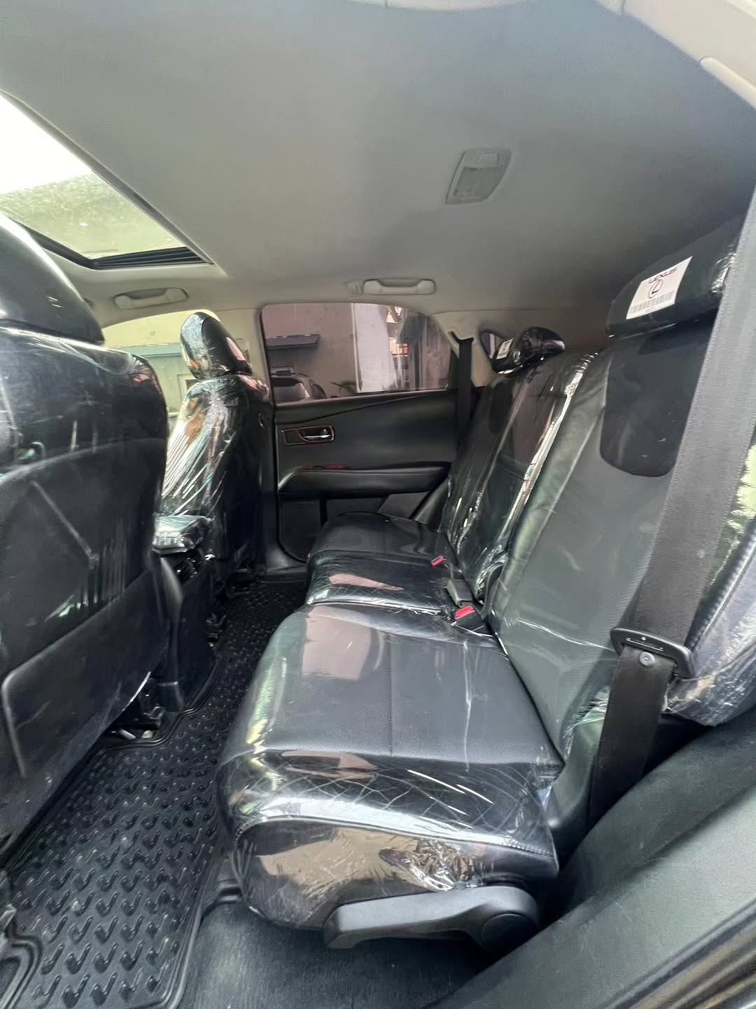 Flawless 2010 Lexus RX350: Luxury & Value