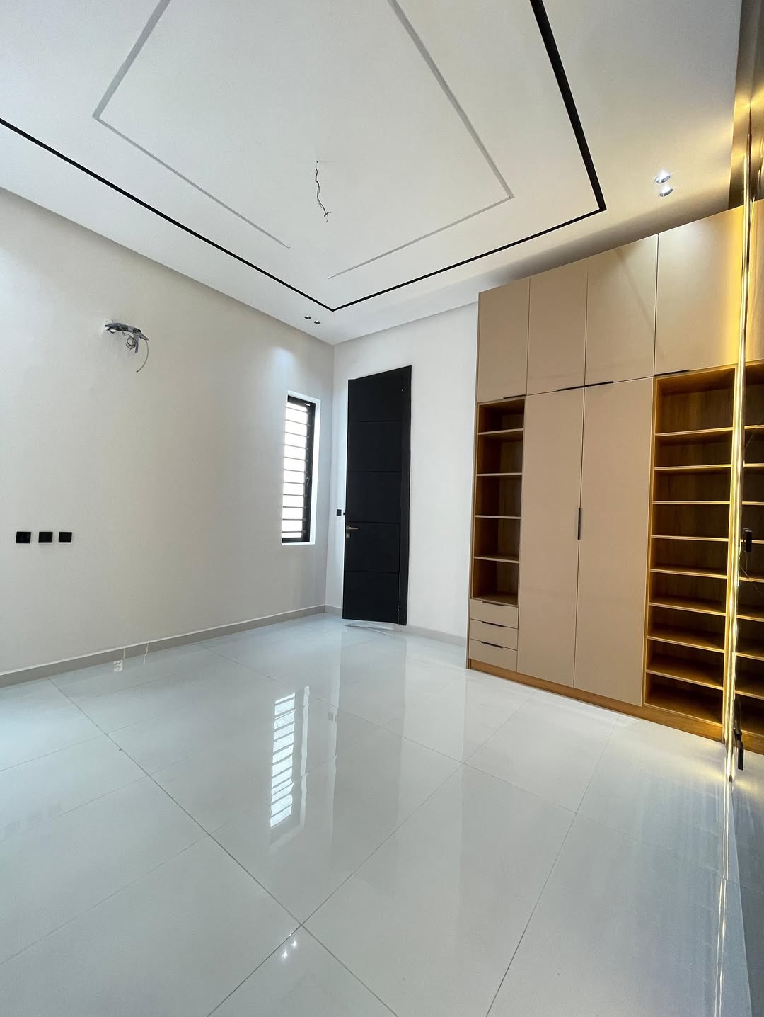 Your Dream 5-Bedroom Oasis in Ikota, Lekki