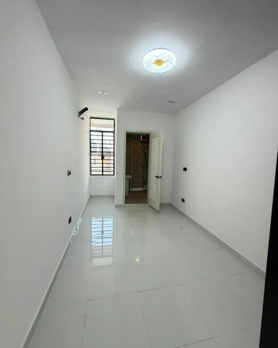 Lekki’s Finest: 2-Bed Haven with Premium Finishes