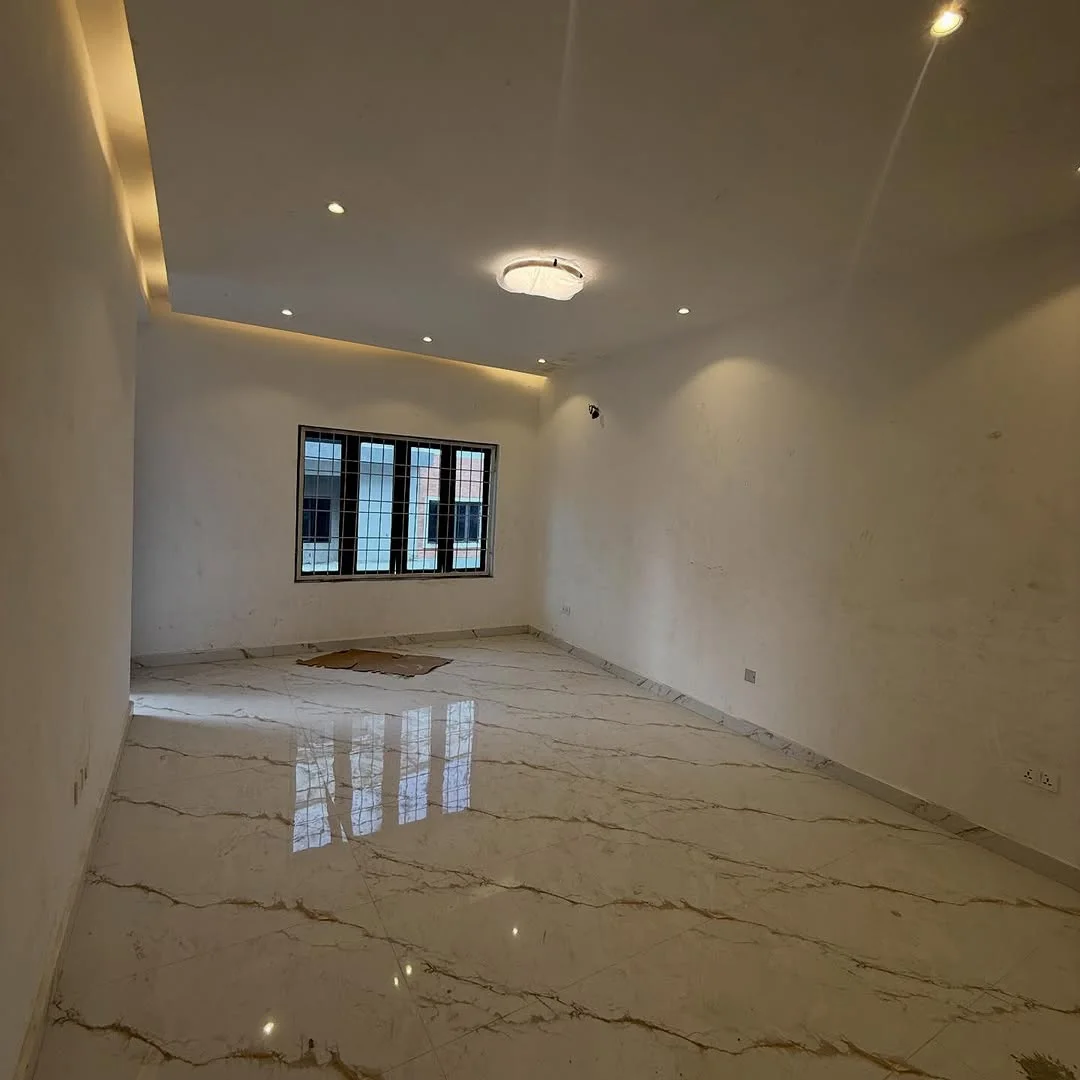 Spacious 5-Bed Terrace Duplex in Prime Garki
