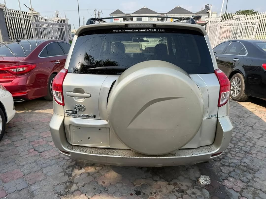 2007 RAV4: Perfect Gear, Leather & Rims. 8.9M