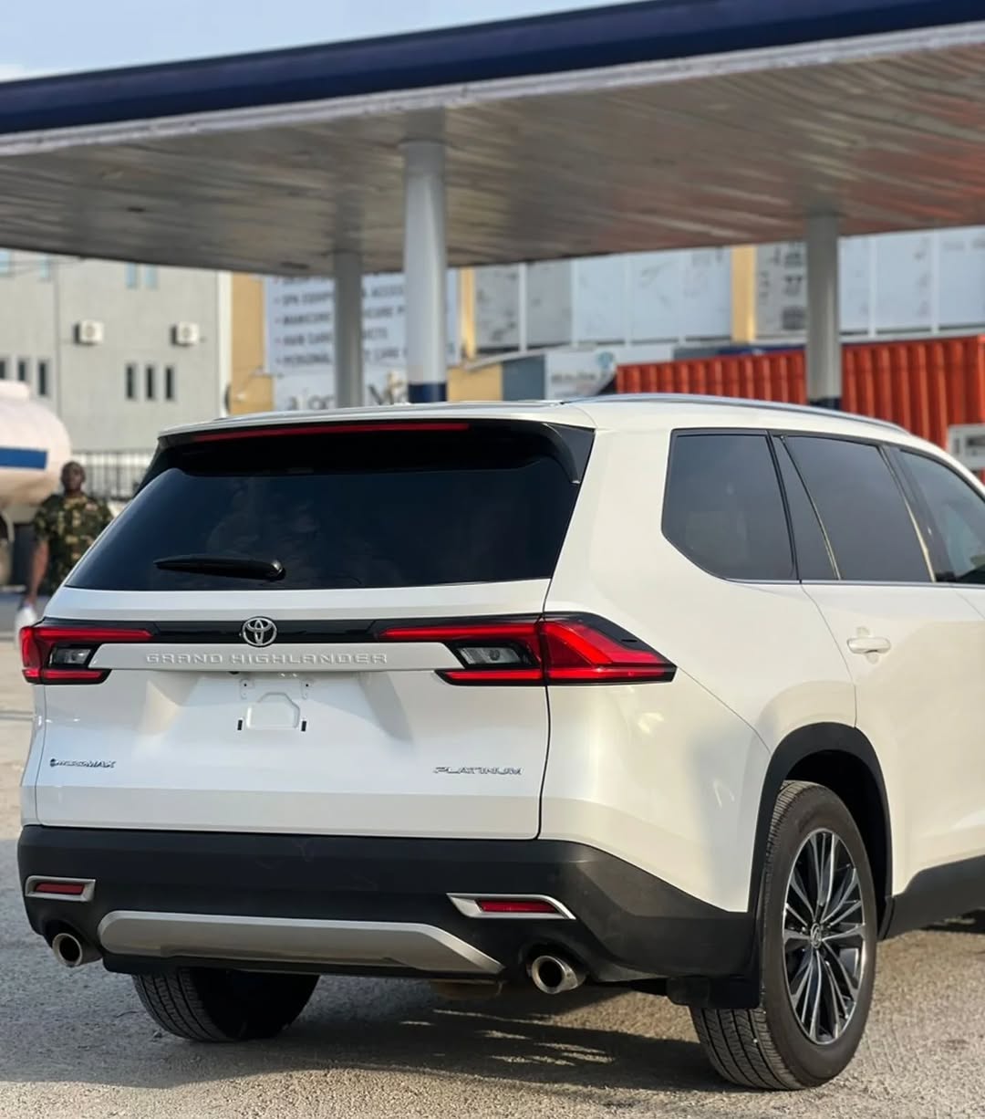 2024 Highlander Hybrid: Full Option, Zero Fault