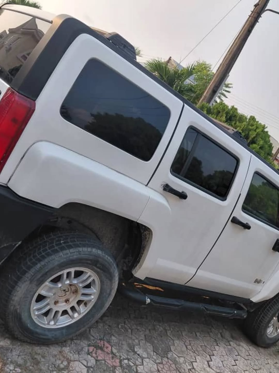 2010 Hummer: Flawless, Ready to Dominate