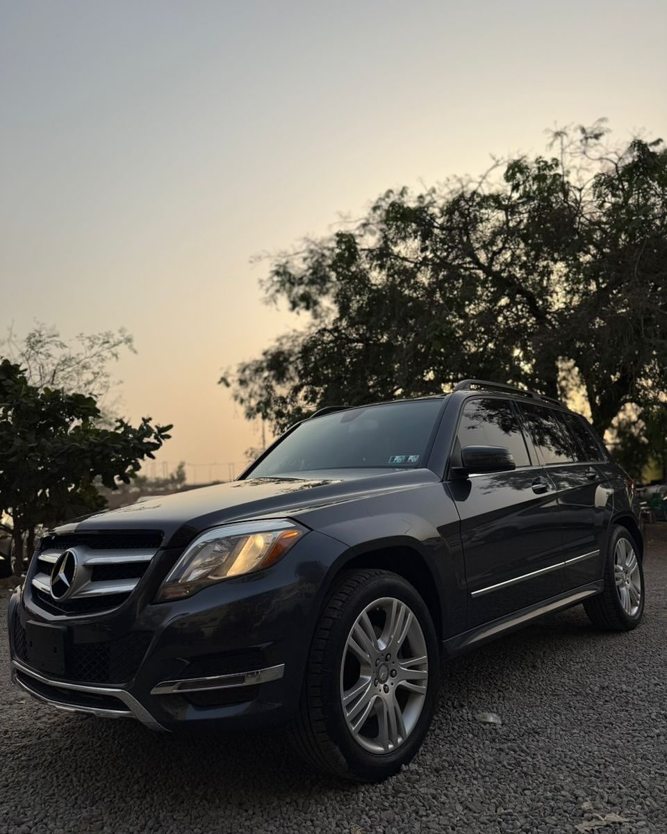 Luxury SUV: Panoramic Roof, Keyless & Full Options