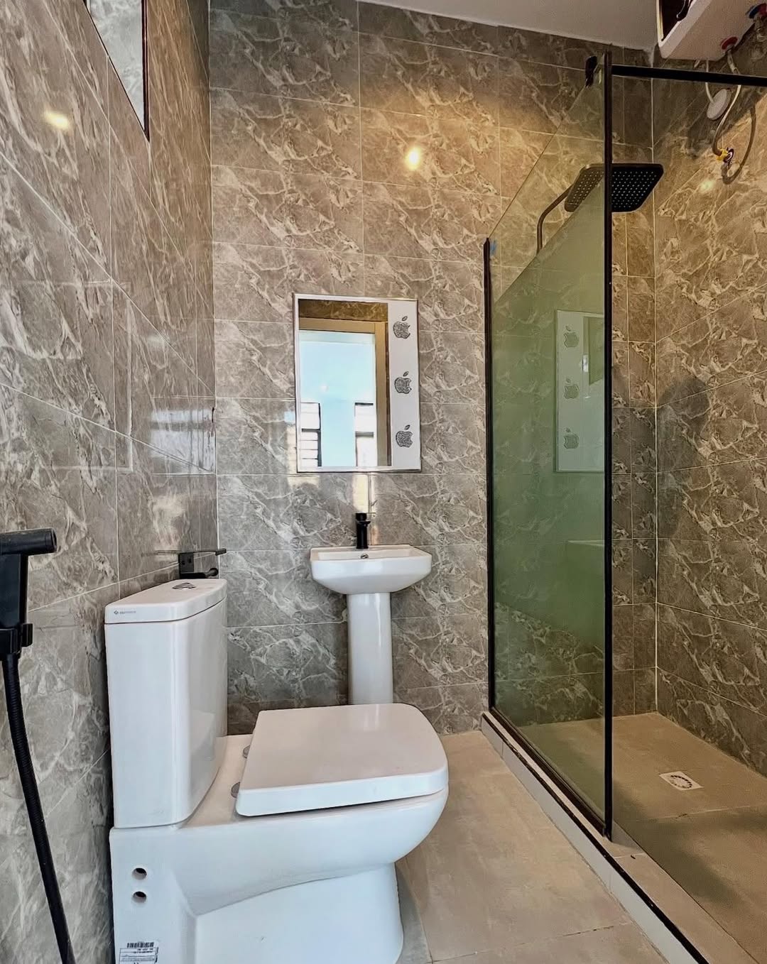 Prime Lekki 2-Bed: High-Yield Shortlet Gem