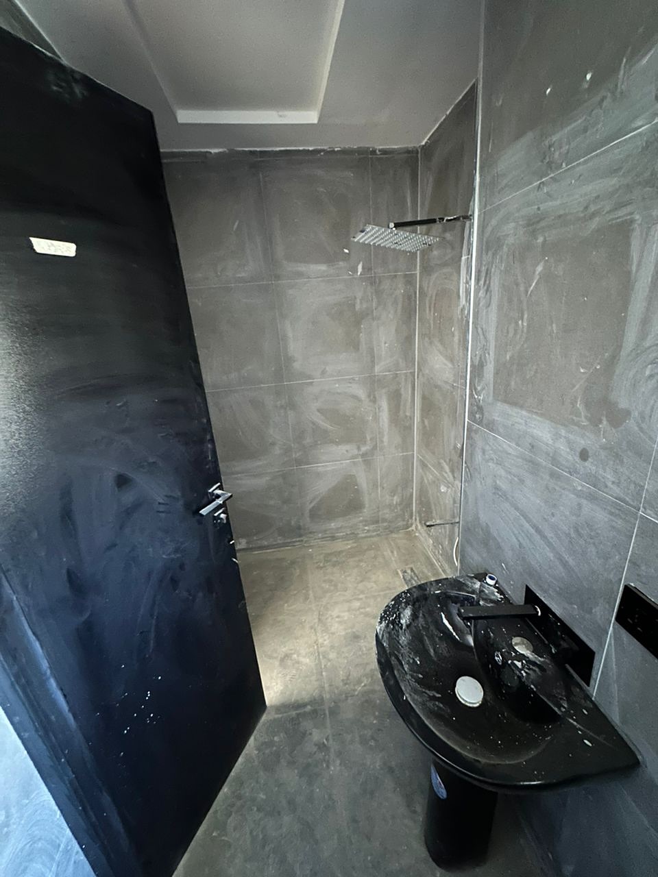 Stunning 3-Bed Duplex in Prime Idu!