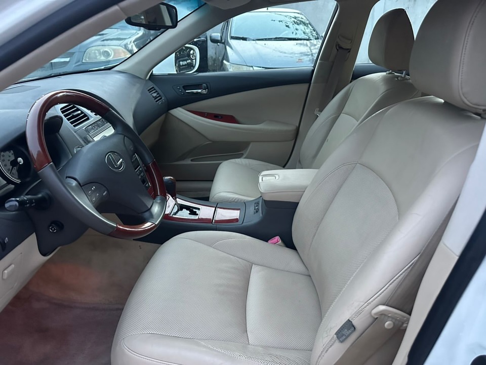 Luxury Redefined: 2008 Lexus ES350