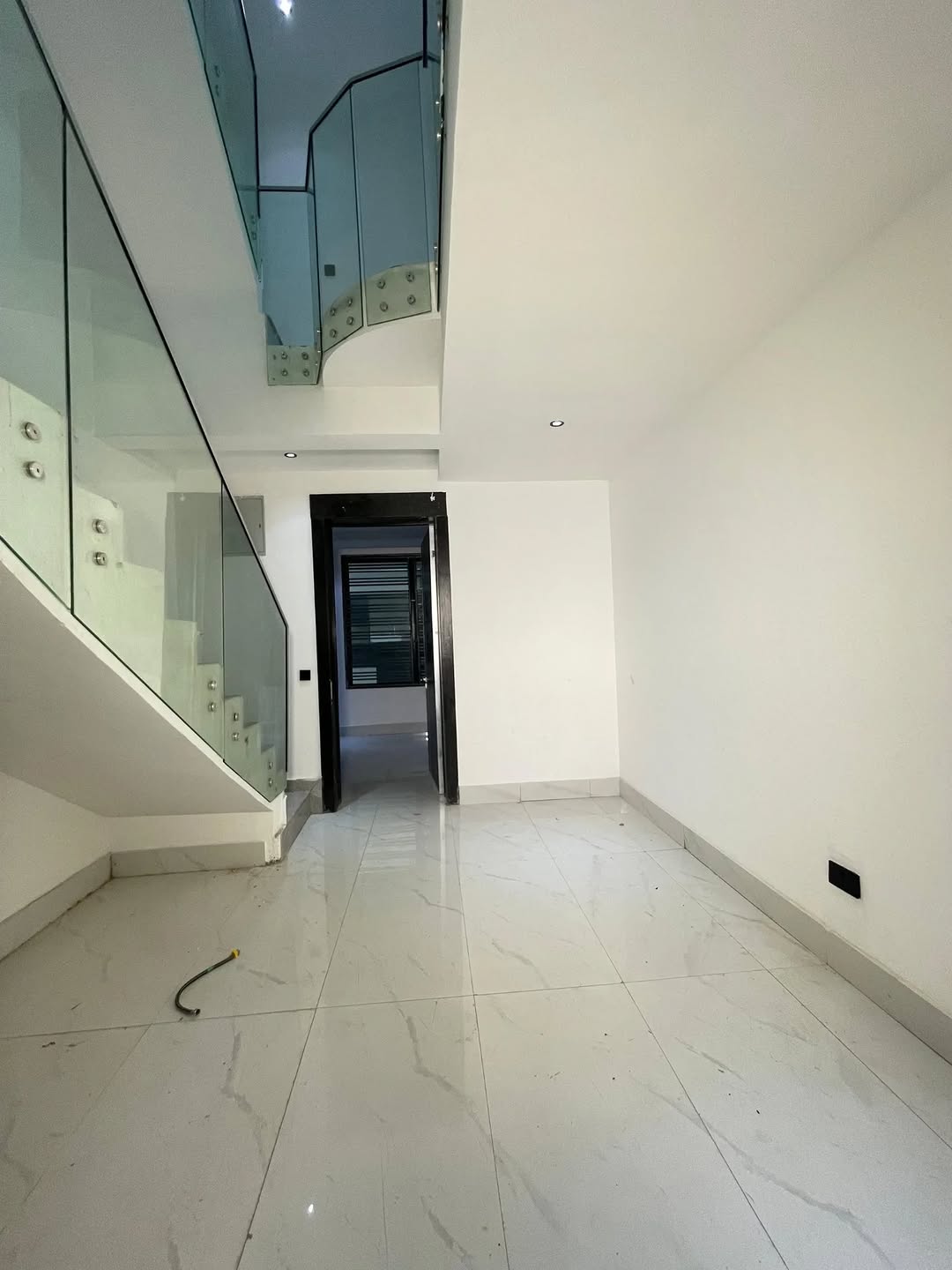 Luxury Ikoyi Estate Duplex with Pool & Gym