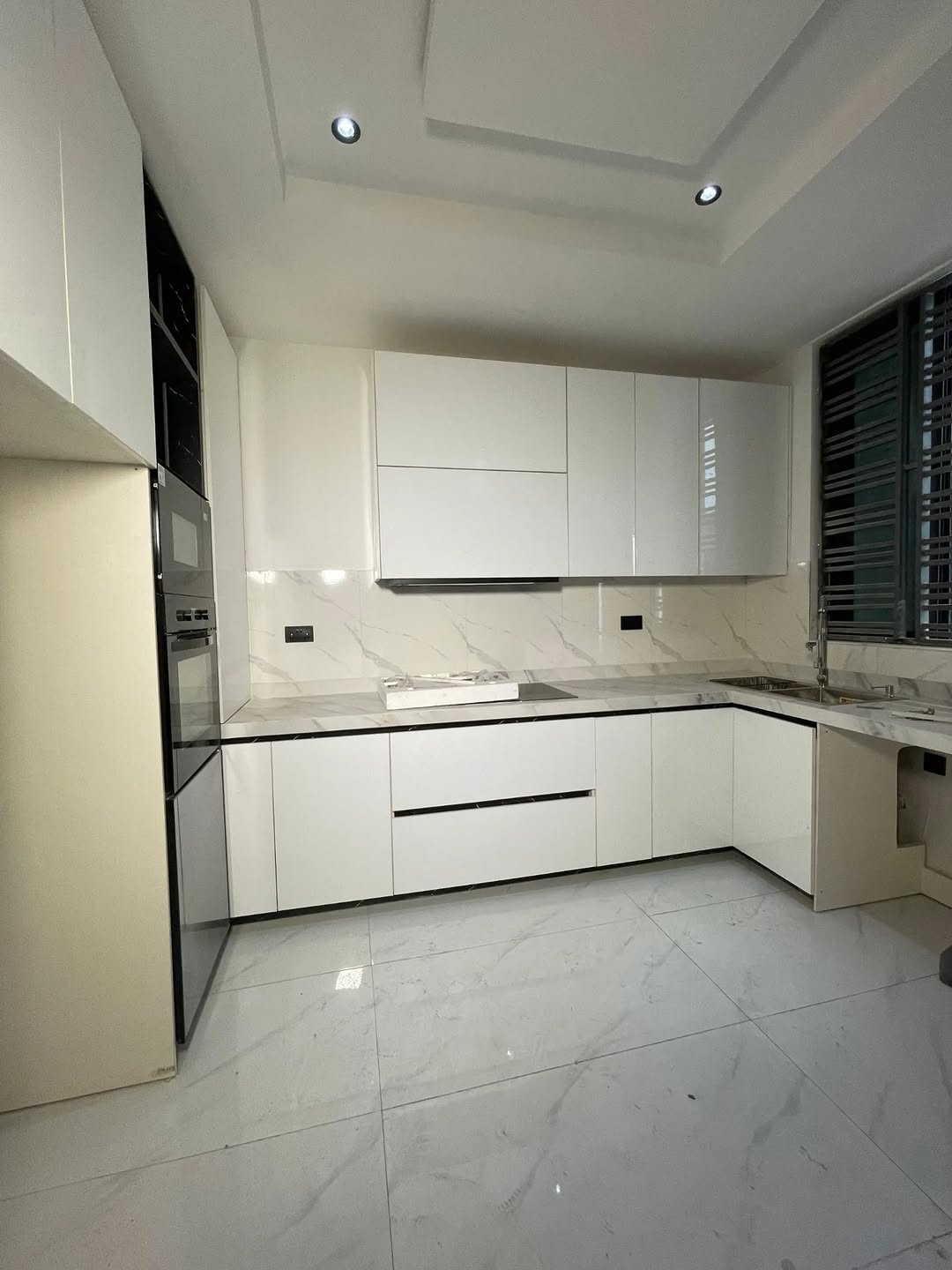 Luxury Ikoyi Estate Duplex with Pool & Gym