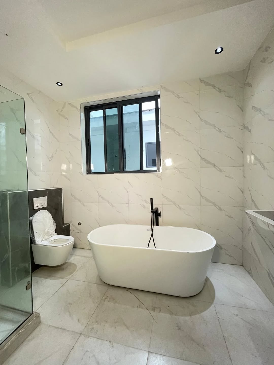 Luxury Ikoyi Estate Duplex with Pool & Gym