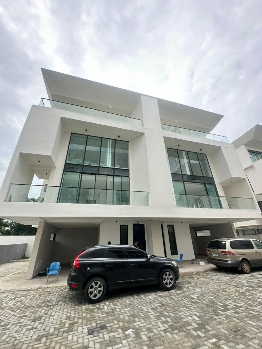 Ikoyi’s Last Luxury Estate Gem: Elevator & Pool