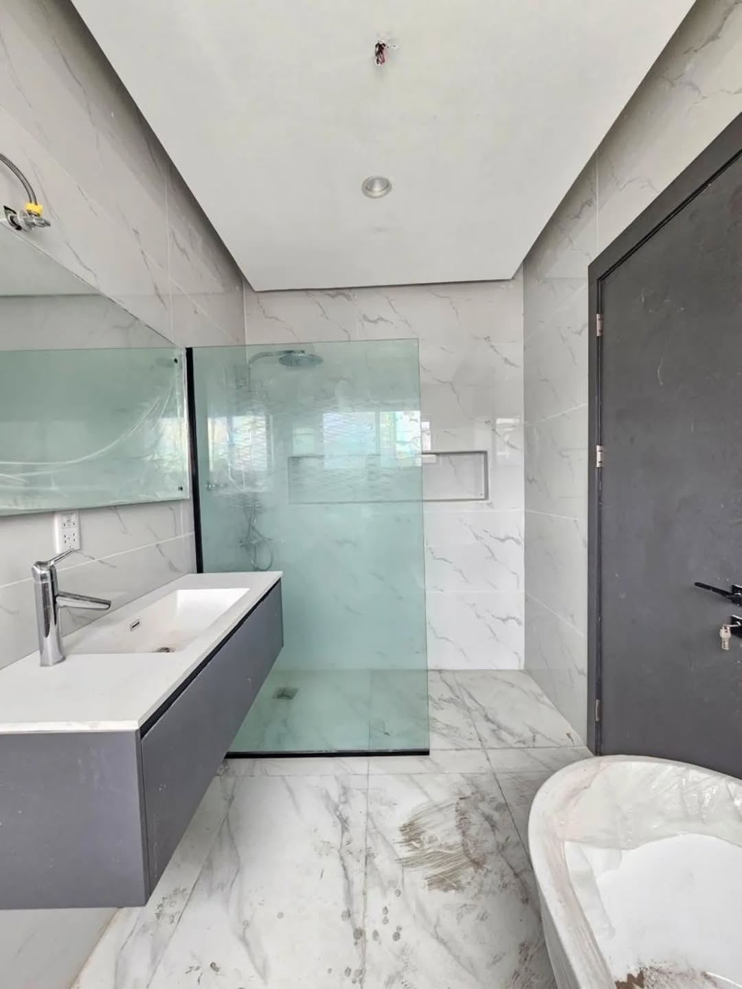 Ikoyi’s Last Luxury Estate Gem: Elevator & Pool