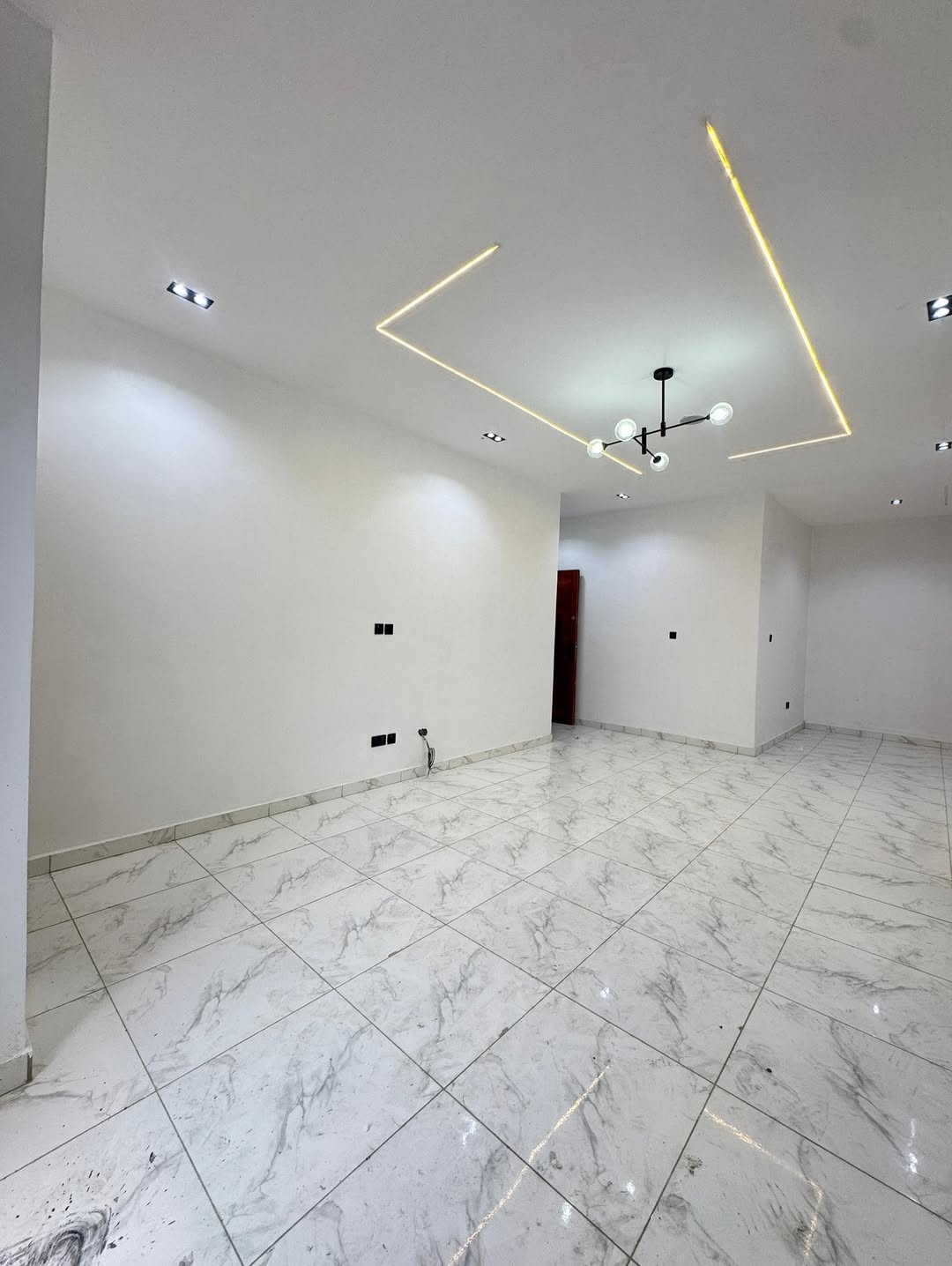 Lekki’s Finest: Resort-Style 2BR with Pool & Gym