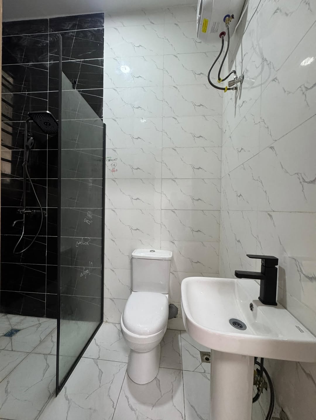 Lekki’s Finest: Resort-Style 2BR with Pool & Gym