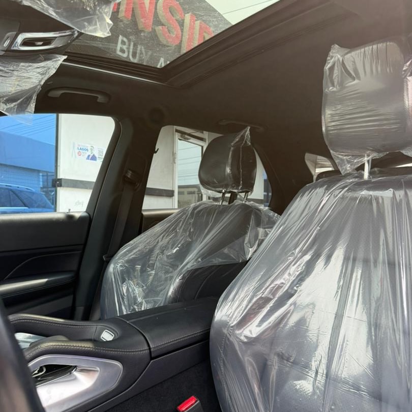 Luxury SUV: 2020 Mercedes GLE 350 w/ Panoramic Roof