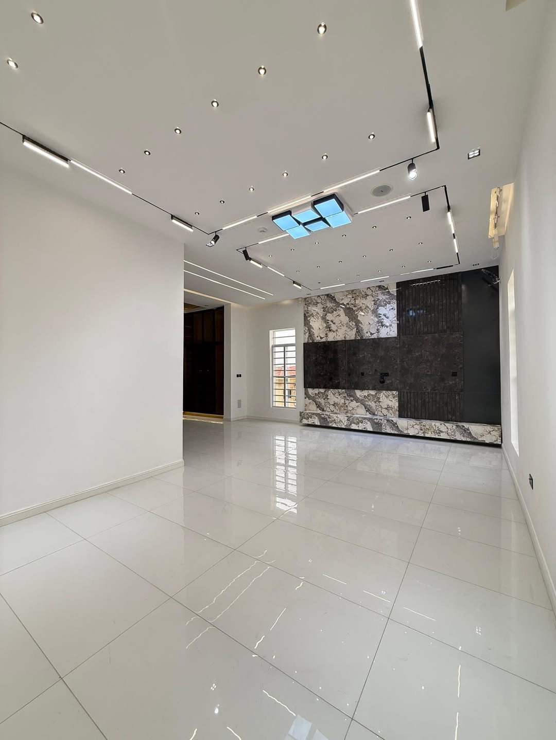 Lekki’s Ultimate 5-Bedroom Estate with Pool & Cinema