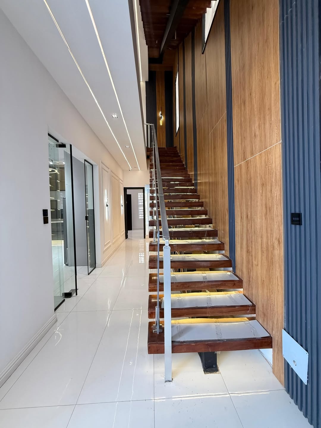 Lekki’s Ultimate 5-Bedroom Estate with Pool & Cinema