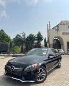 Luxury 2018 C300 4MATIC w/ Panoramic Sunroof