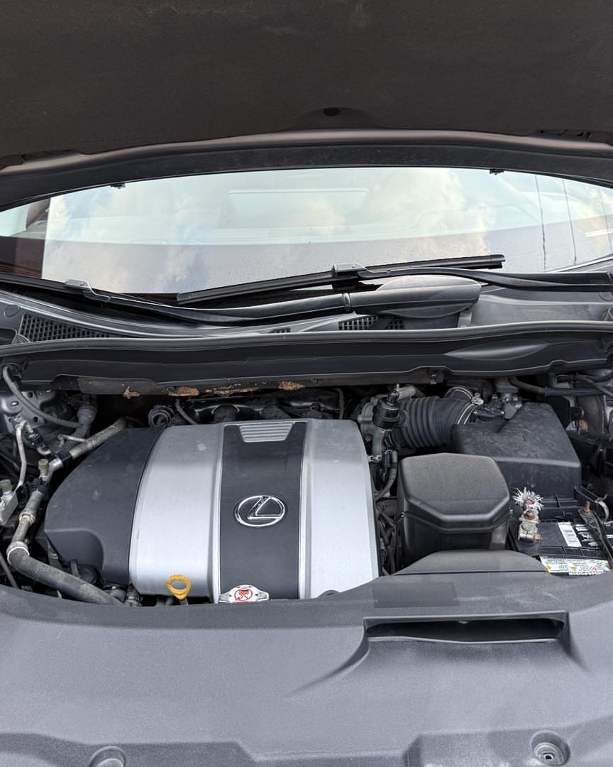 Luxury 3-Row Lexus RX350L w/ 360° Camera