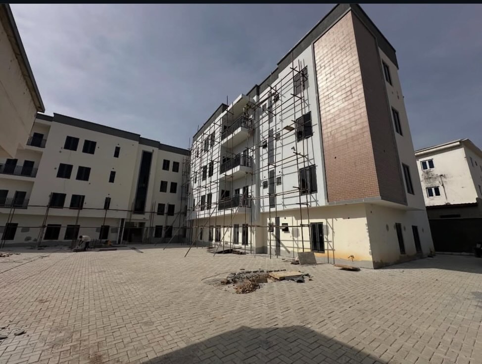 Elegant 3-Bedroom Haven with BQ in Prime Abuja