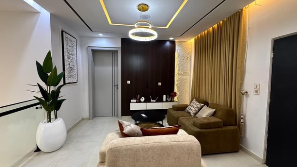 Ultimate 4-Bedroom Playground with PS5 & Pool Access