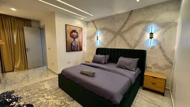 Ultimate 4-Bedroom Playground with PS5 & Pool Access