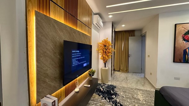 Ultimate 4-Bedroom Playground with PS5 & Pool Access