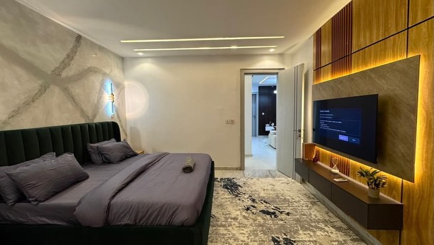 Ultimate 4-Bedroom Playground with PS5 & Pool Access