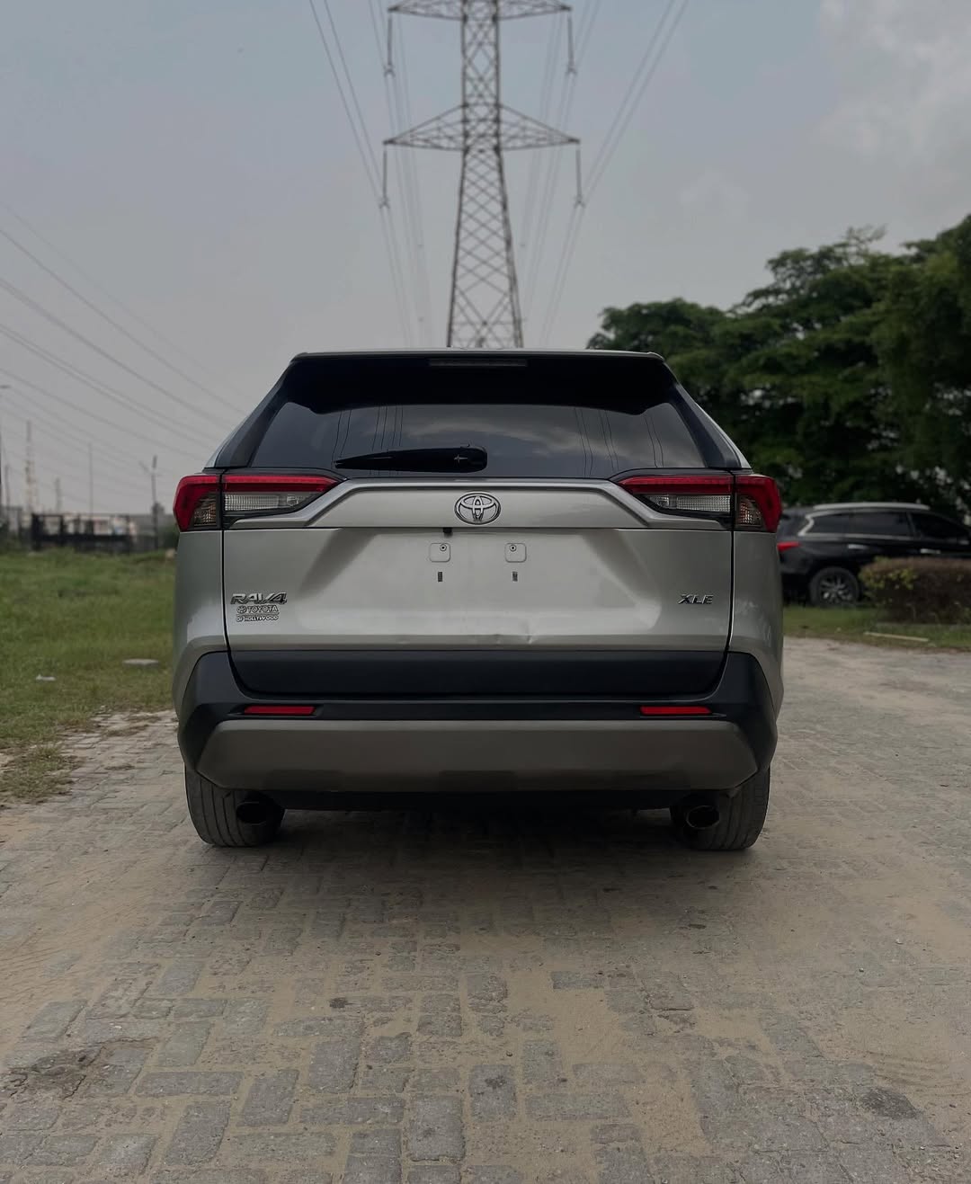 2019 Toyota RAV4 XLE AWD: Sunroof & Tech, 45M Naira