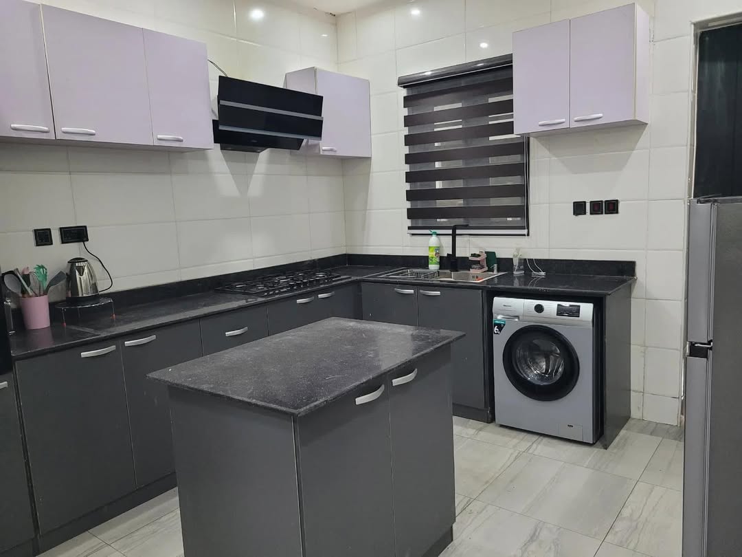 Ikeja’s Ultimate 4-Bed Duplex: Pool, Gym & Elite Amenities