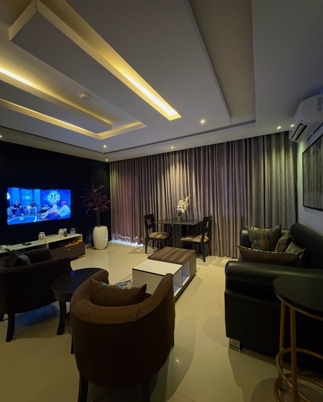 Your Urban Oasis Awaits: 2BR Haven with Gym & 24/7 Power