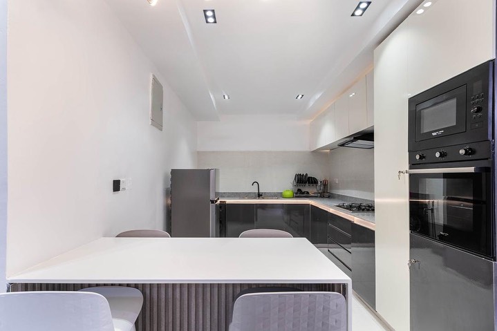 Lekki’s Premier 2-Bedroom Escape with City Views