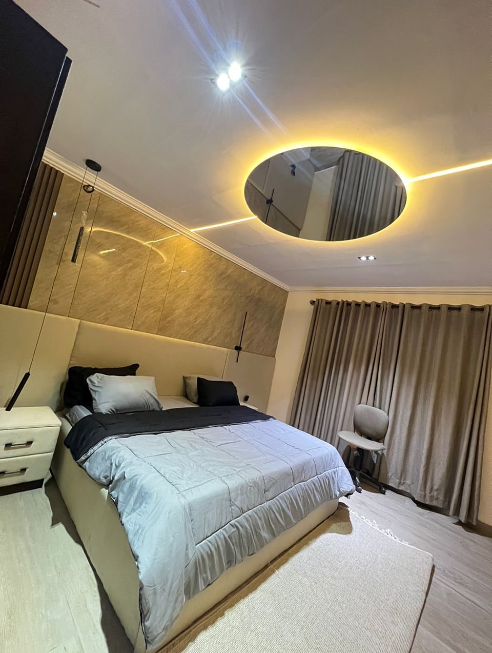 Lekki’s Premier Shortlet: Panoramic Views & 24/7 Power