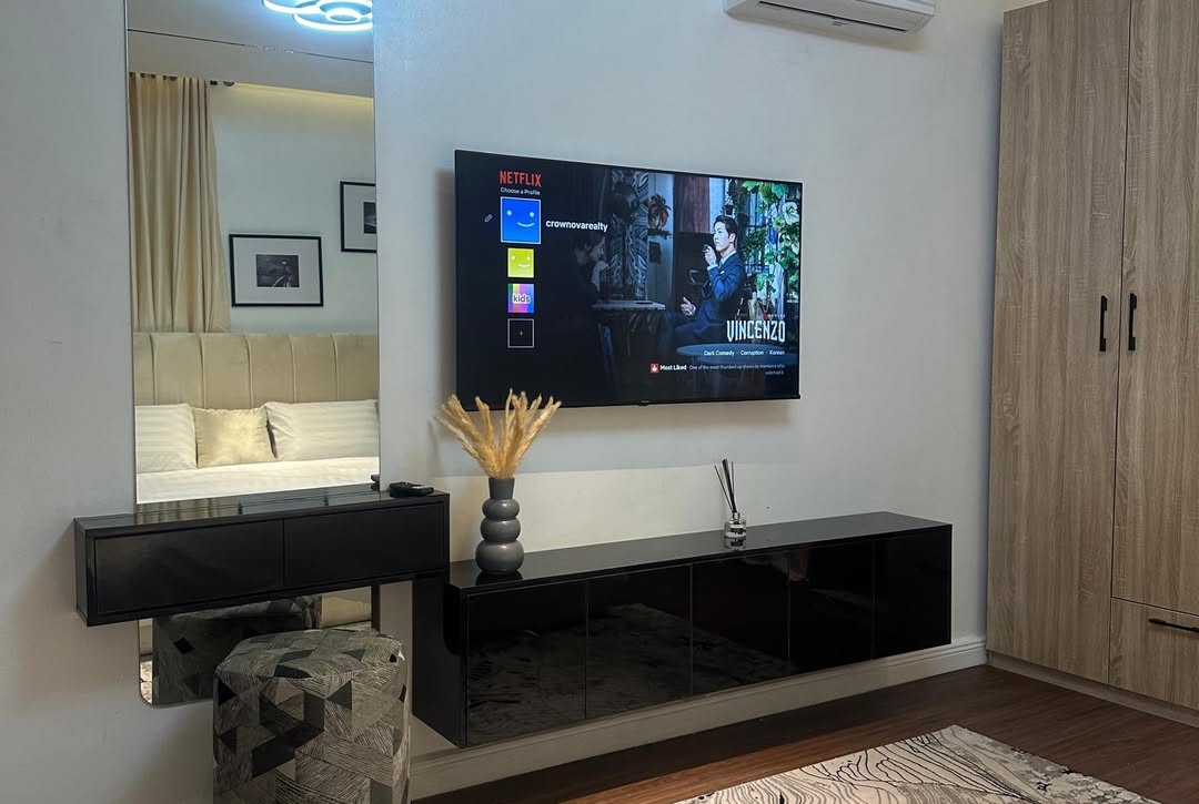 Play, Relax, Live: 2BR Lekki Haven with PS5 & All-Inclusive Luxury