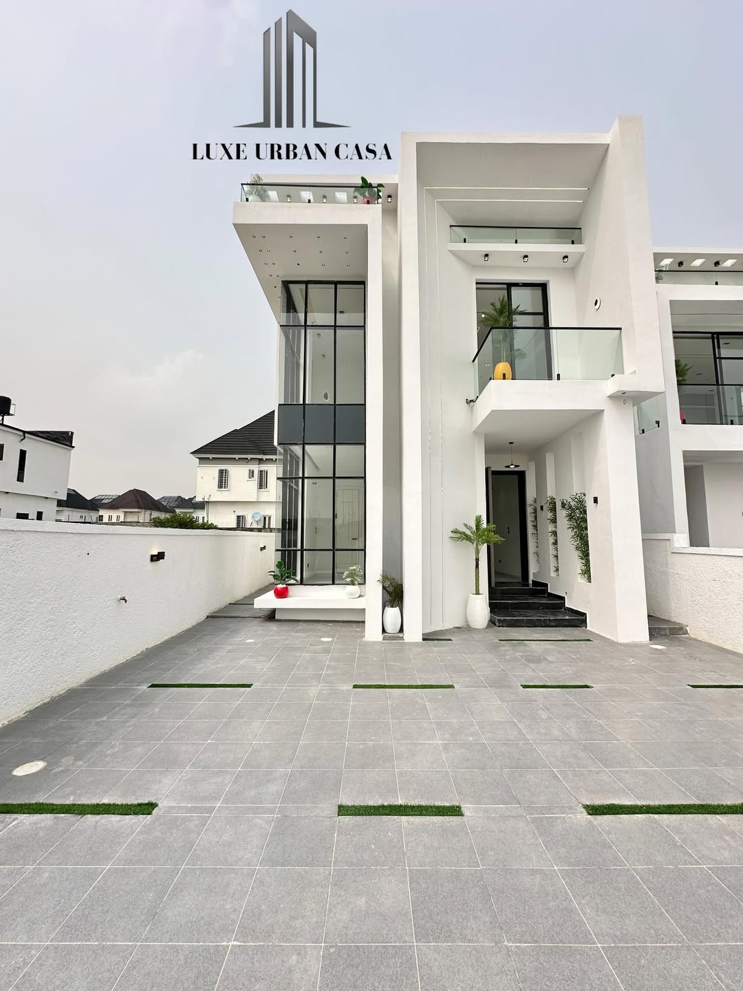 Chevron’s Premier 5-Bedroom Estate with Resort-Style Pool