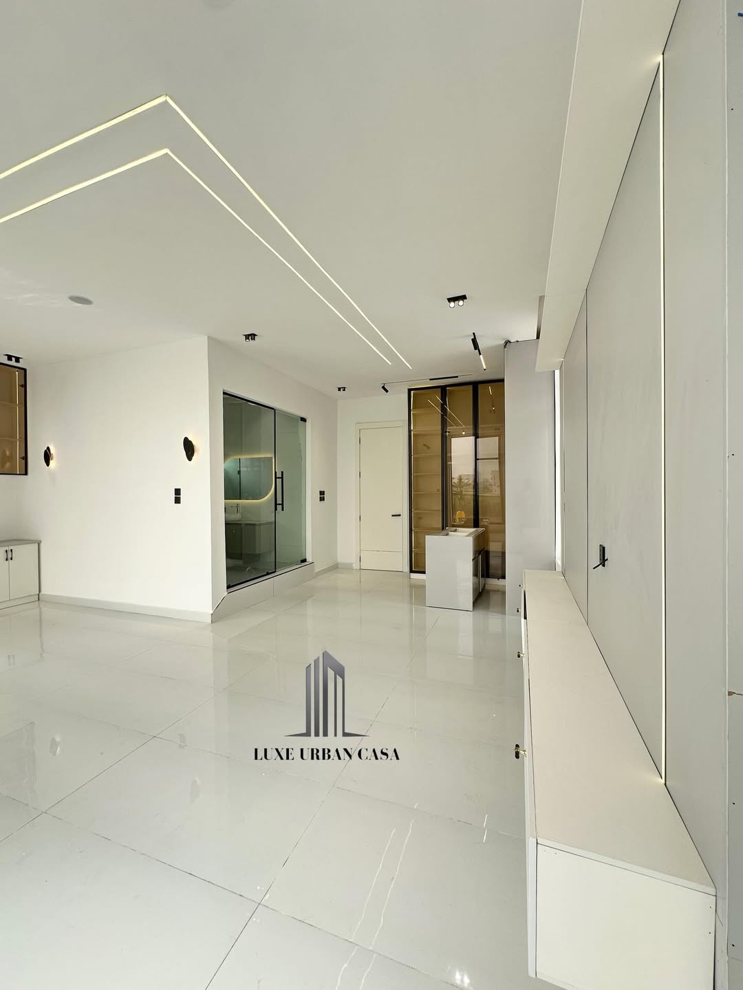 Chevron’s Premier 5-Bedroom Estate with Resort-Style Pool