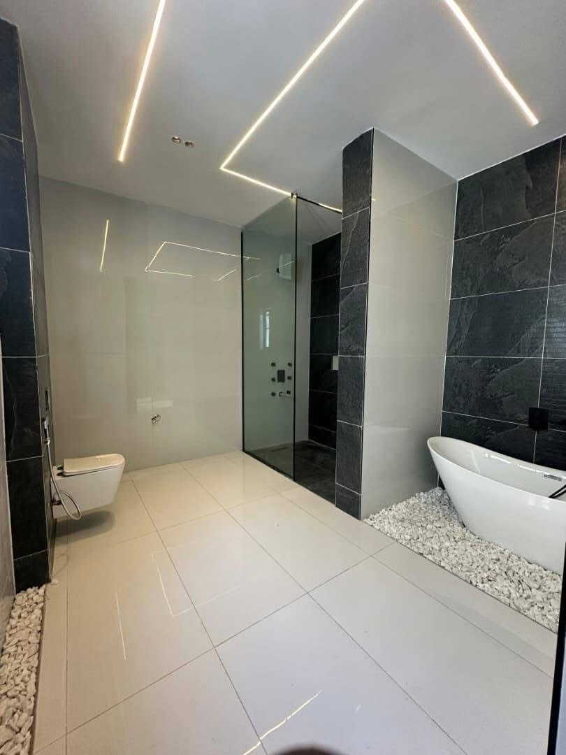 Lekki’s Ultimate 5-Bedroom Estate with Pool & BQ