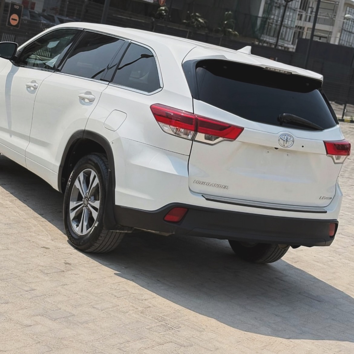 Unbreakable 2015 Highlander: Duty Paid & Ready