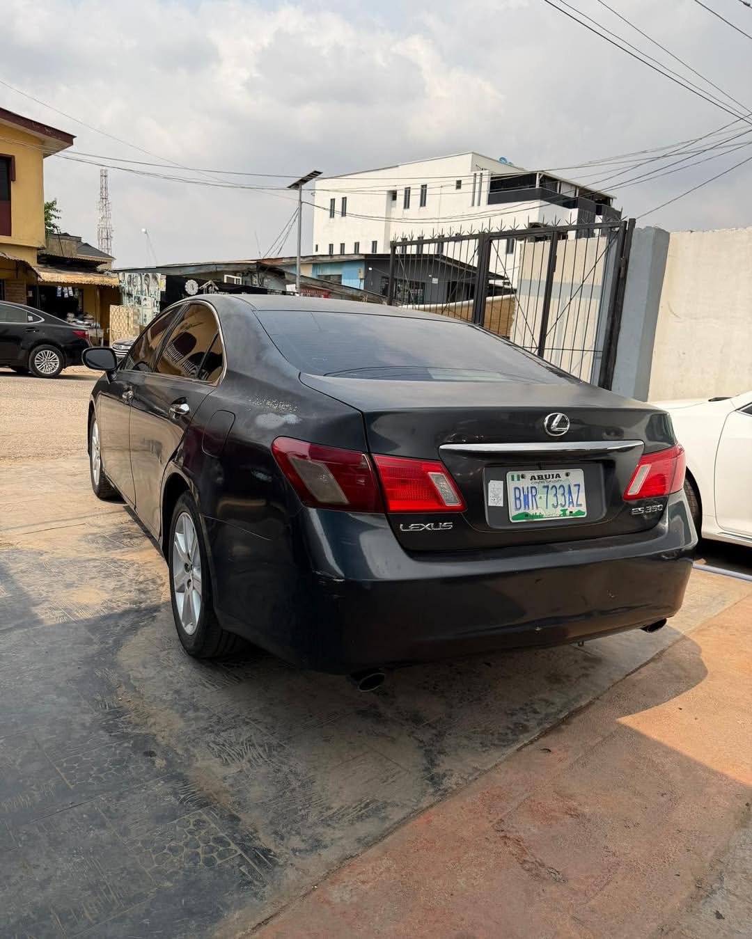 Luxury Lexus ES350: V6 Power, 8.15M Deal!