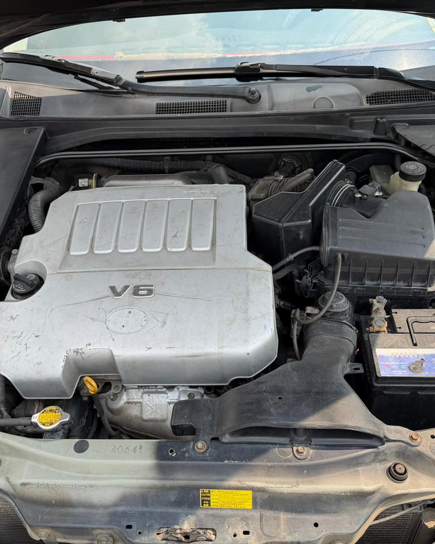 Luxury Lexus ES350: V6 Power, 8.15M Deal!