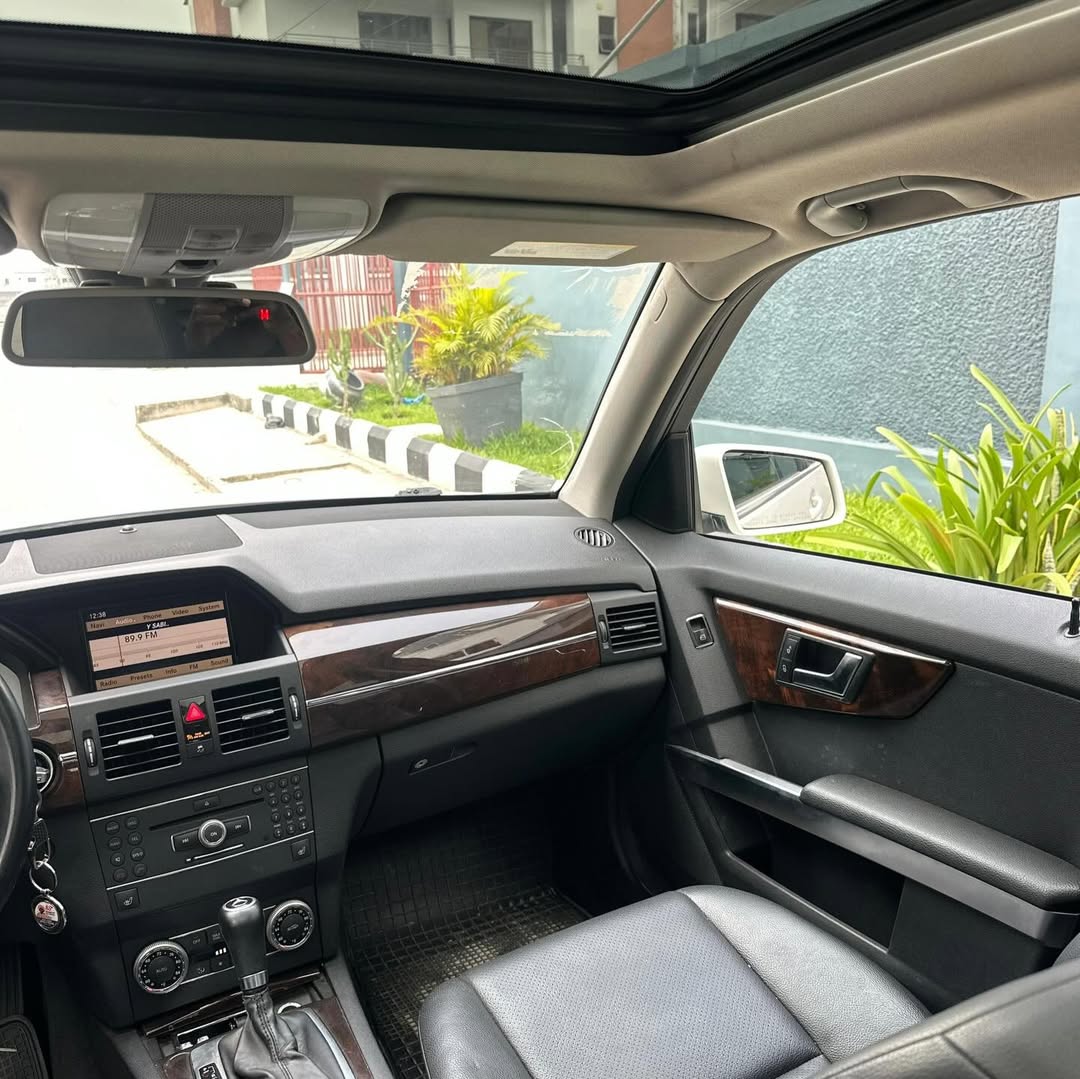 Luxury 4matic GLK: Full Option, Unbeatable Value