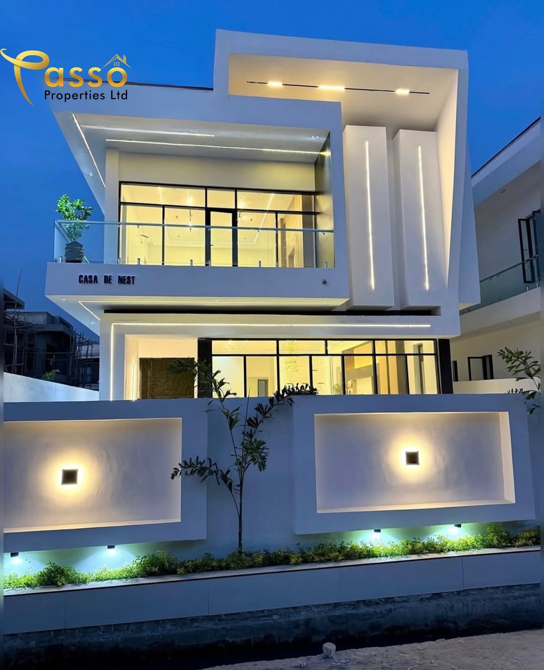 Sleek 5-Bed Haven with Pool in Ajah