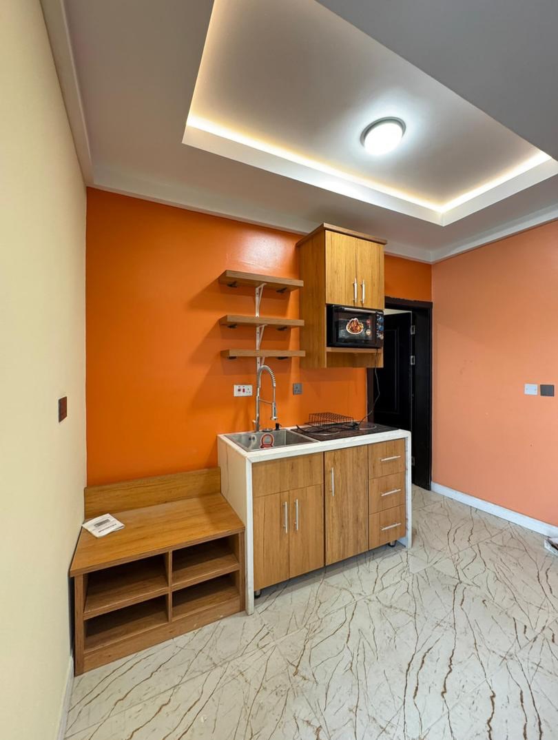 Serene 5-Bedroom Haven with Pool & Gym in Anthony