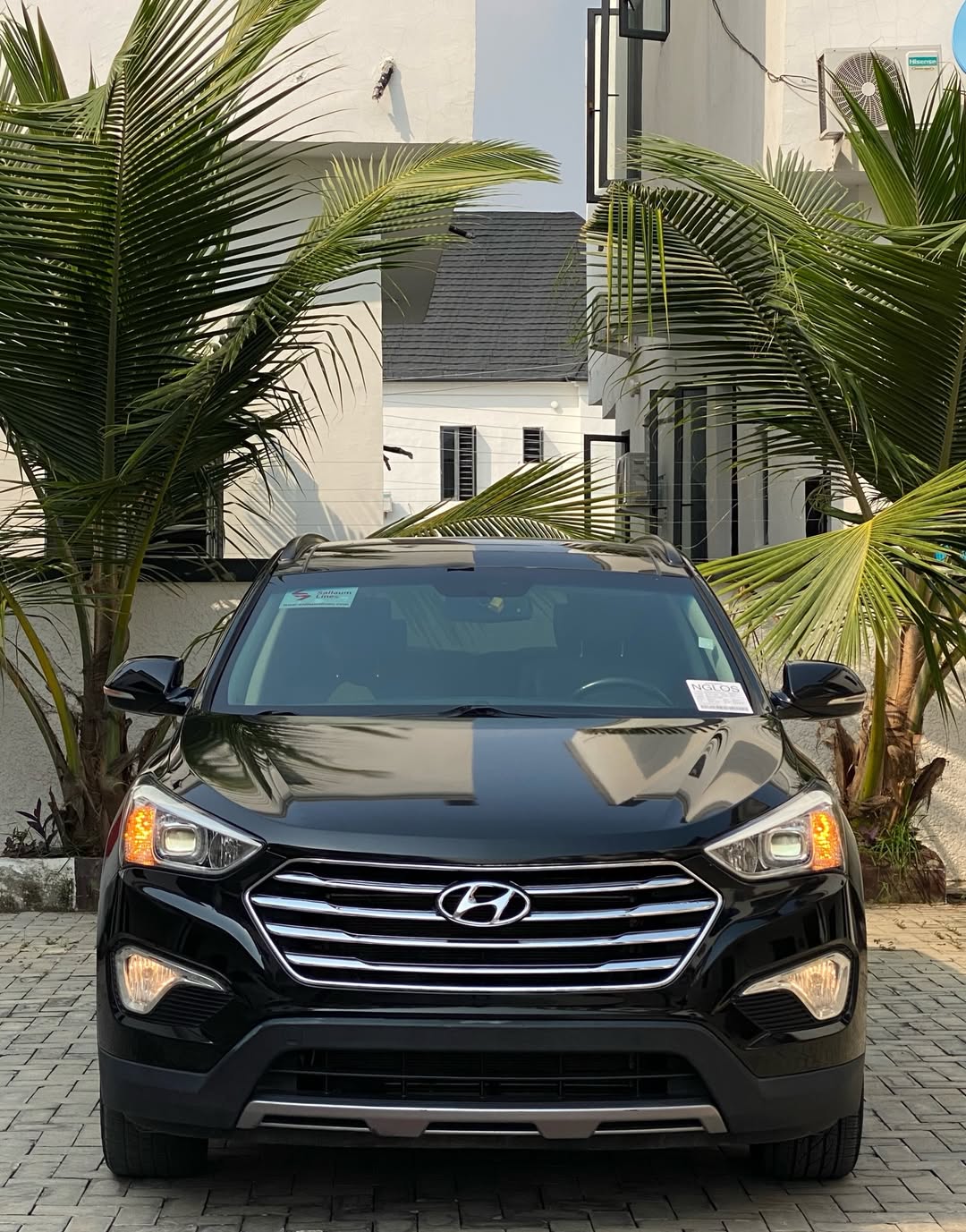 2015 Hyundai Santa Fe Ultimate: Pristine & Loaded