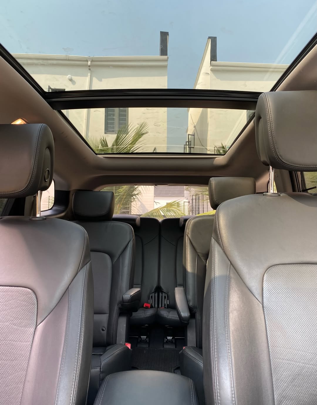 2015 Hyundai Santa Fe Ultimate: Pristine & Loaded